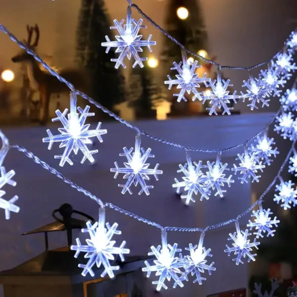 LED Snowflake String Light – Indoor/Outdoor Christmas & Party Decor