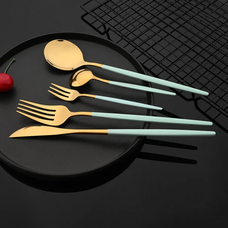 30pc Black Gold Cutlery Set - Knife/Fork/Spoon - Image 4