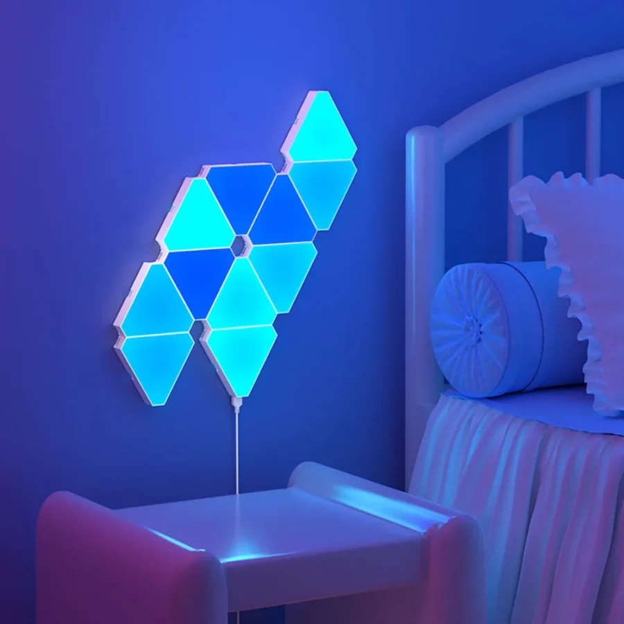 Quantum Triangle Lamp - Image 2